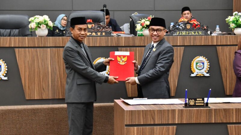 Rapat Paripurna DPRD Morowali, masa persidangan III Tahun Sidang 2023-2024.