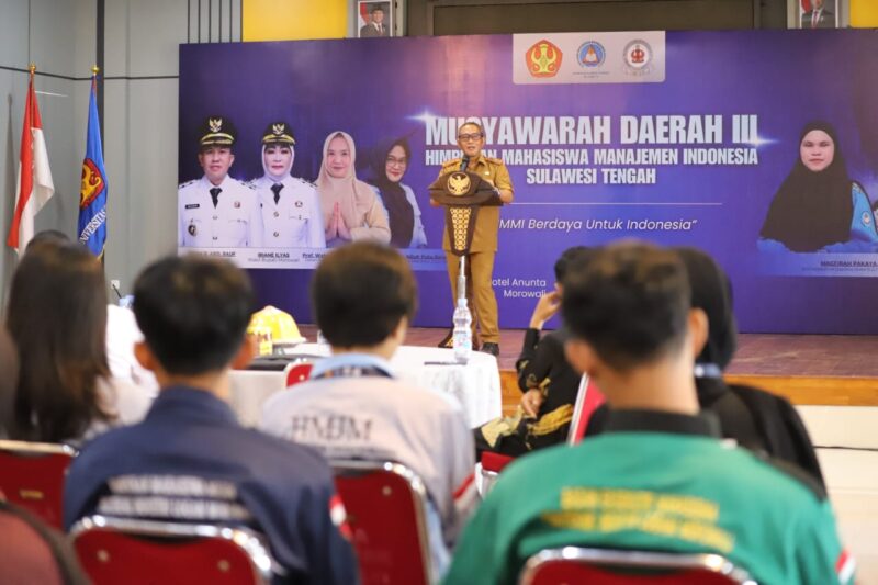 Mewakili Bupati Morowali, Kadis Pendidikan Buka Musda III HMMI Sulteng