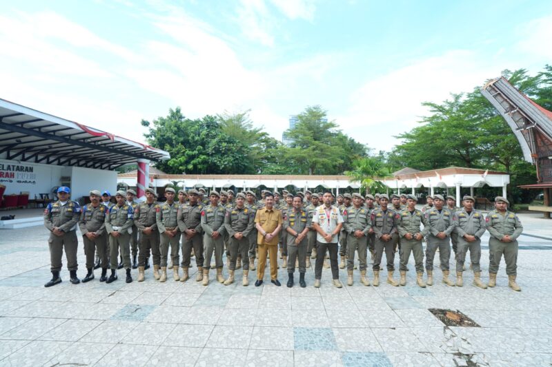 Gubernur Sulsel Lepas Personil Satpol PP PSU Palopo, Pj Wali Kota Harap Situasi Tetap Kondusif